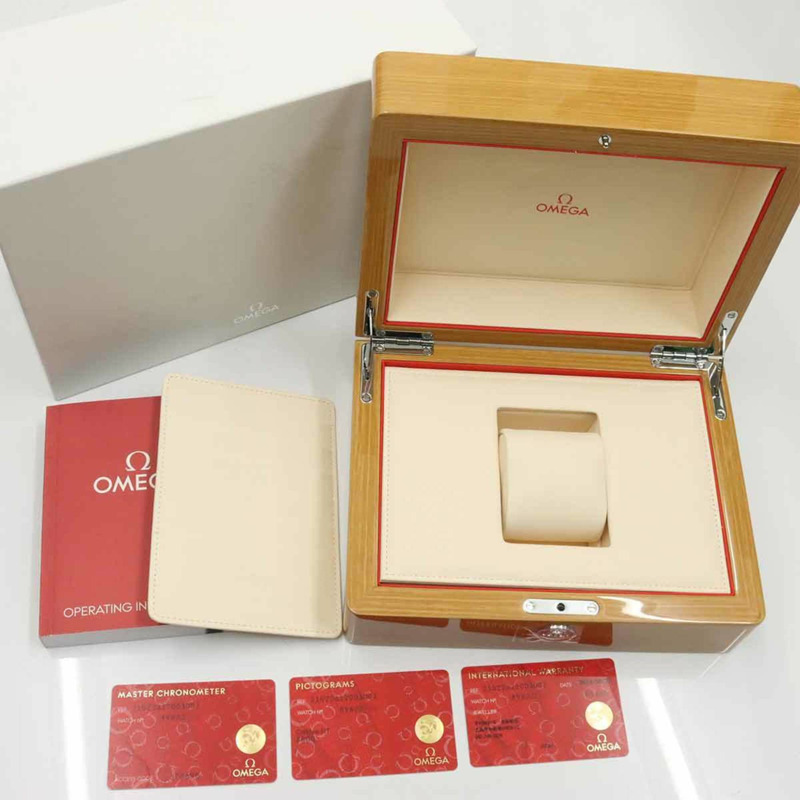 歐米茄海馬系列300公尺潛水錶,同軸至臻天文台認證,雙色錶款,型號210 22 42 20 03 001,男士腕錶,附日期顯示,18K白金自動上鍊機芯-1