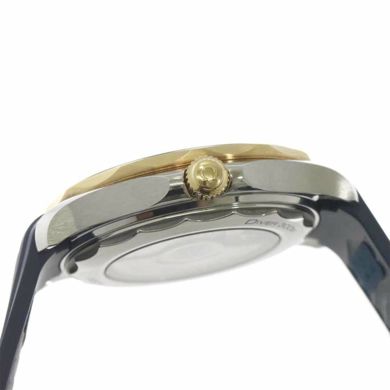 歐米茄海馬系列300公尺潛水錶,同軸至臻天文台認證,雙色錶款,型號210 22 42 20 03 001,男士腕錶,附日期顯示,18K白金自動上鍊機芯-5