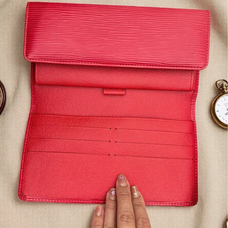 Louis Vuitton Epi 水波紋長夾-22