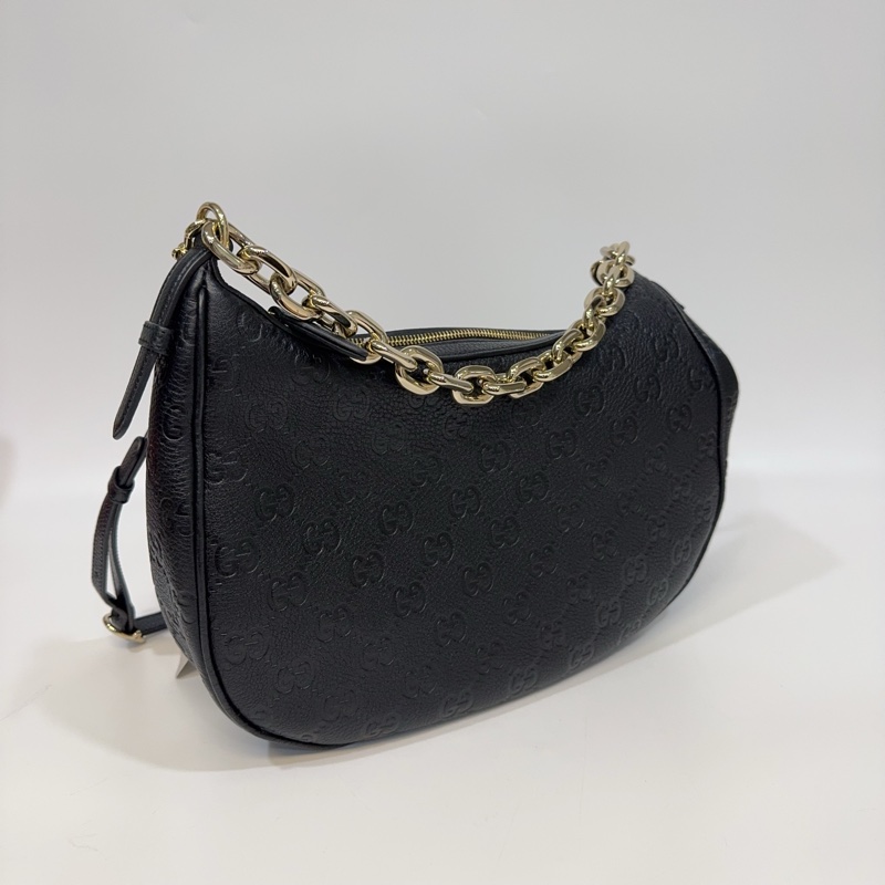 GUCCI黑壓紋牛皮淡金釦兩用彎月包820453-5