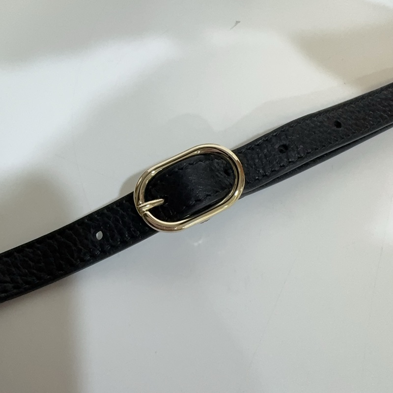 GUCCI黑壓紋牛皮淡金釦兩用彎月包820453-18