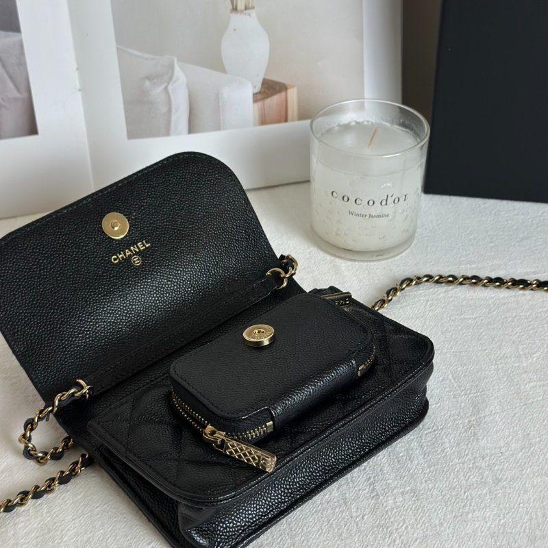 CHANEL 粒面牛皮郵差包 - mini黑金-6