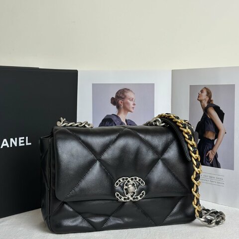 CHANEL 19 Bag 菱格紋羊皮手提肩背包 26 - 黑銀