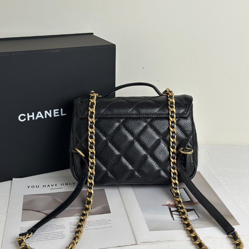 CHANEL 25A粒面牛皮後背包 - 黑金-4