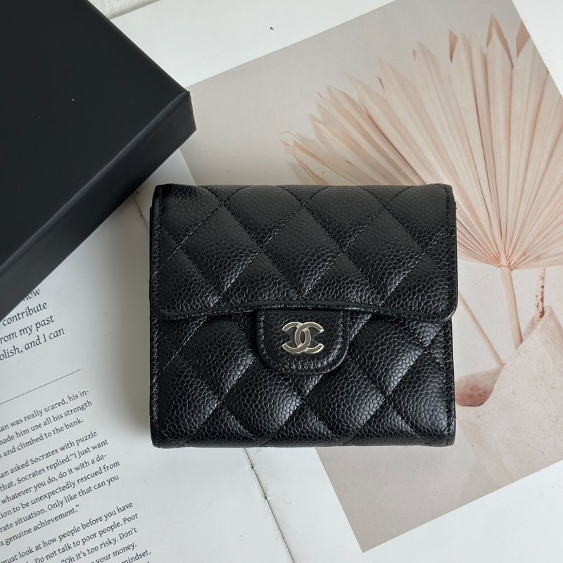 CHANEL 經典口蓋三折短夾 - 黑銀-0