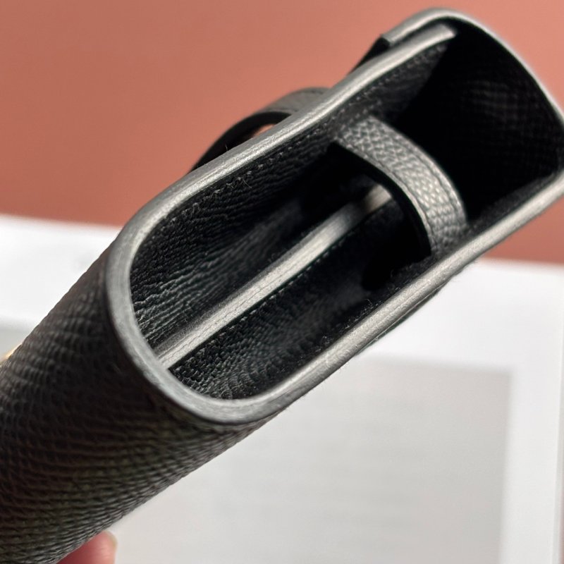 W刻 ::HERMES:: 愛馬仕黑金 KELLY TO GO 斜背包-10