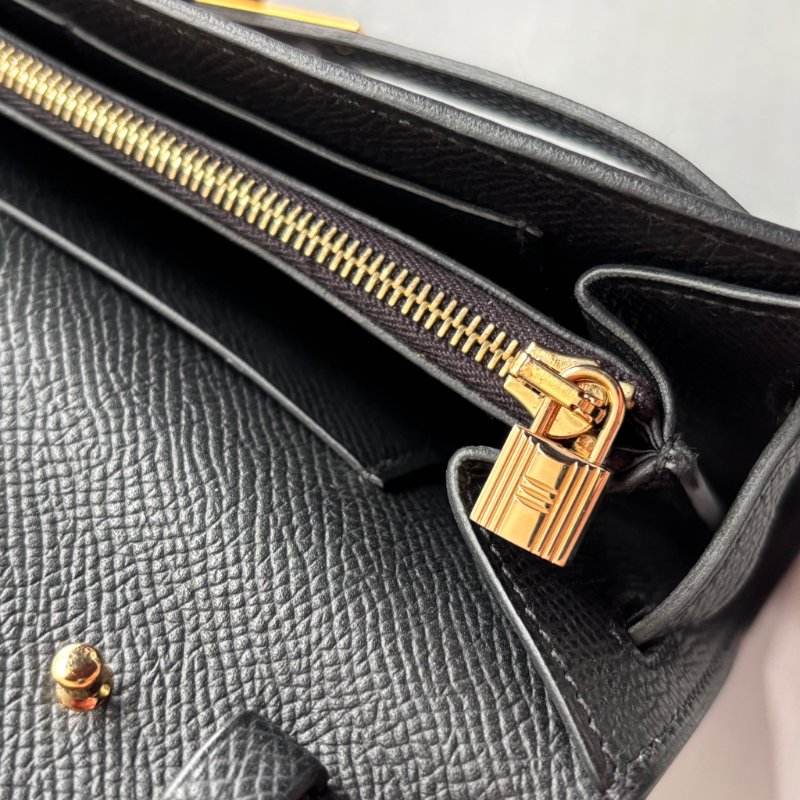 W刻 ::HERMES:: 愛馬仕黑金 KELLY TO GO 斜背包-15