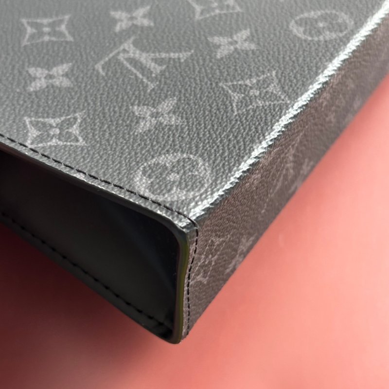 ::LOUIS VUITTON:: LV M61692 黑花紋省拿包 手袋 Pochette Voyage MM-7