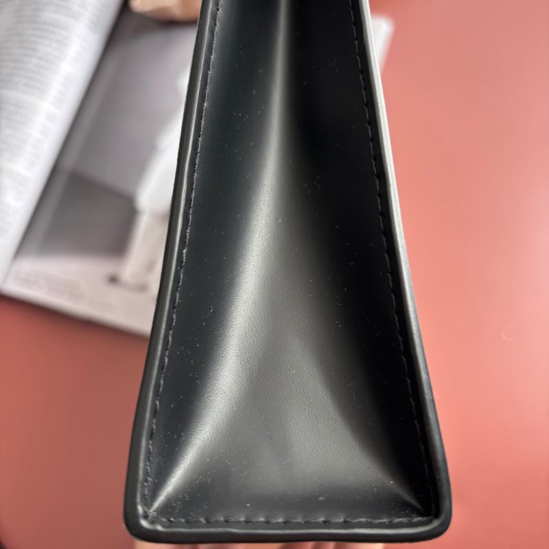 ::LOUIS VUITTON:: LV M61692 黑花紋省拿包 手袋 Pochette Voyage MM-19