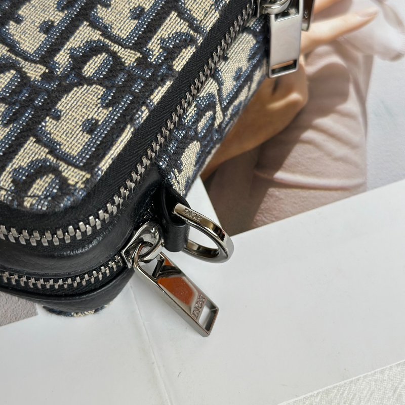 DIOR Oblique老花相機包-10