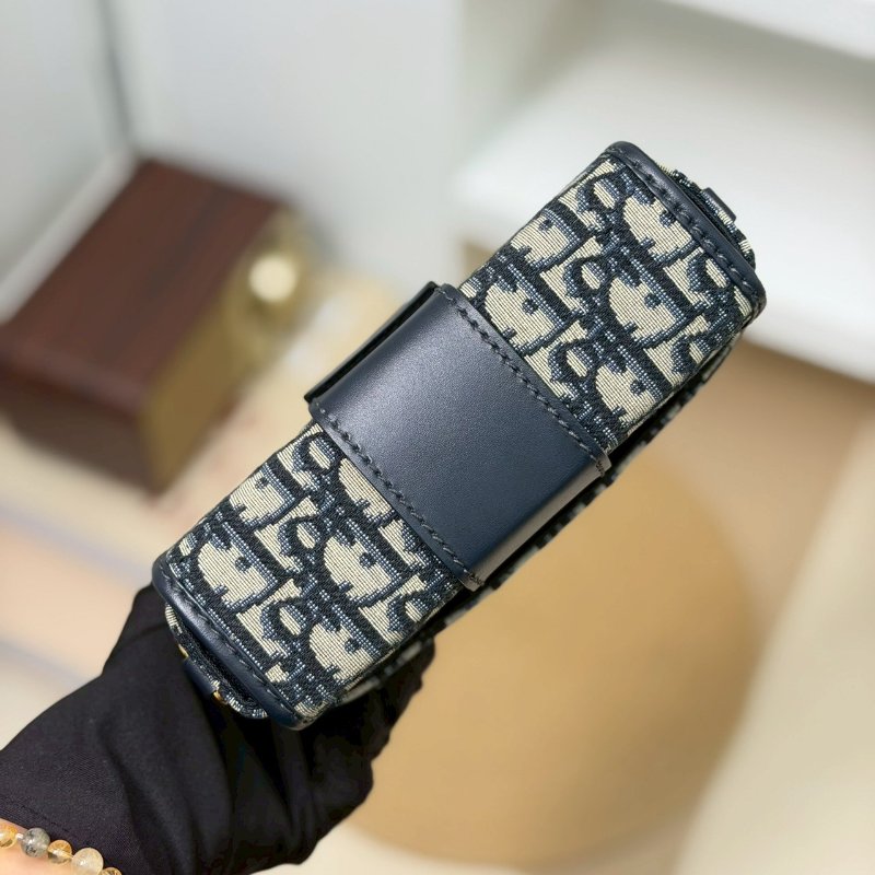 （絕版品！甜售分享☺️）🏷️Dior 迪奧．30 Montaigne 蒙田 Mini Box 已絕版-13