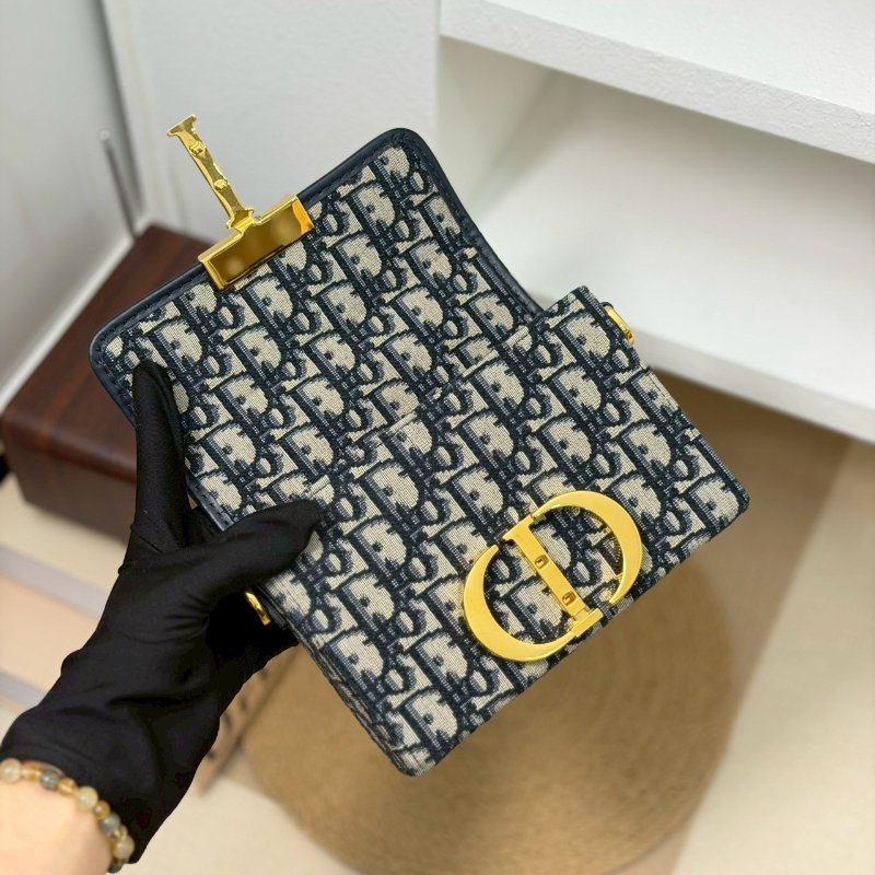 （絕版品！甜售分享☺️）🏷️Dior 迪奧．30 Montaigne 蒙田 Mini Box 已絕版-15