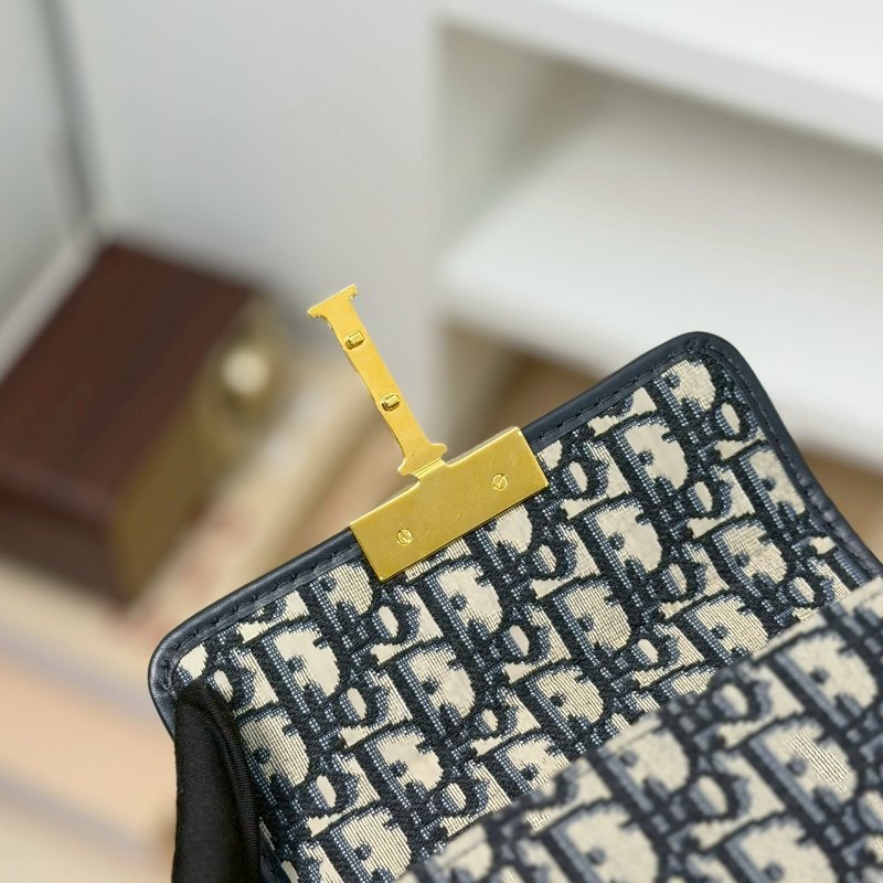 （絕版品！甜售分享☺️）🏷️Dior 迪奧．30 Montaigne 蒙田 Mini Box 已絕版-16