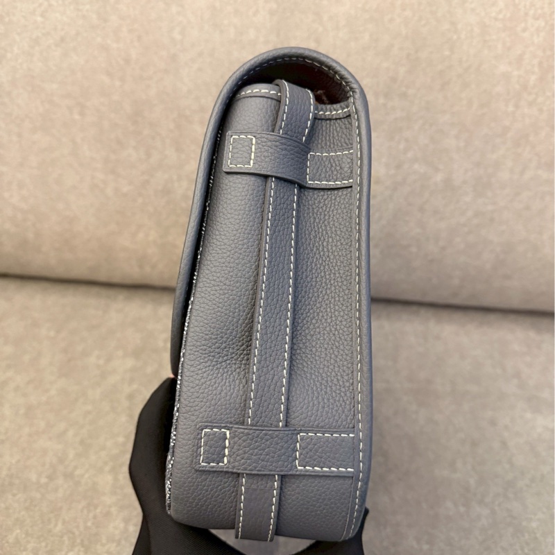 GOYARD灰色郵差包中號-1