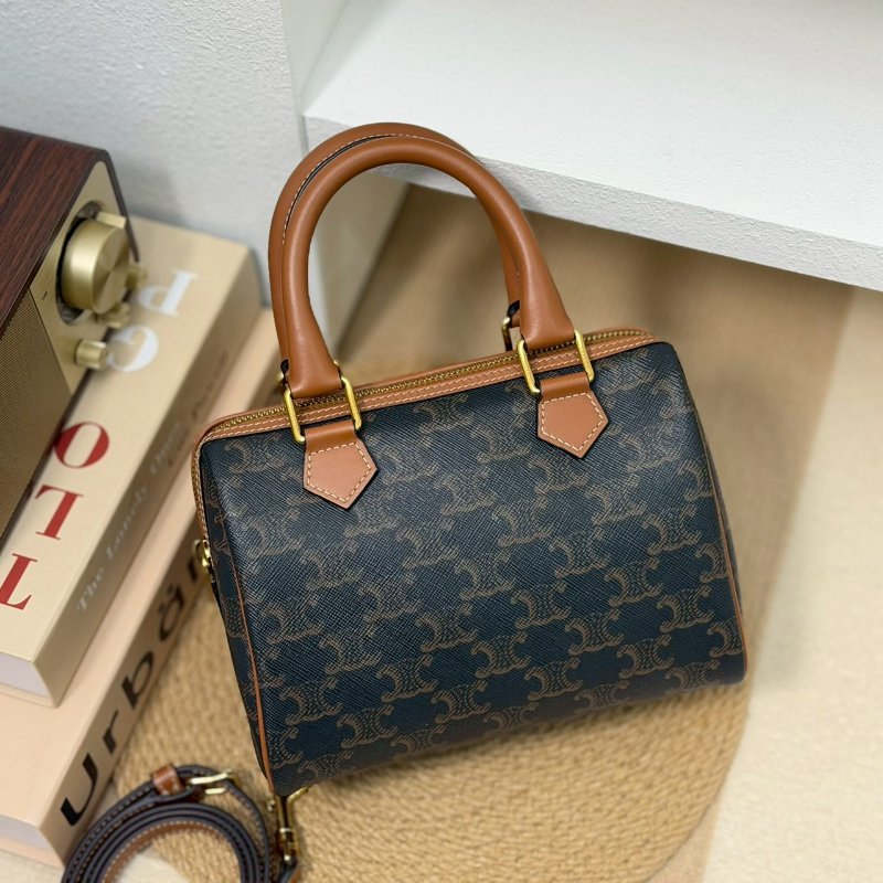 (全新離櫃品✨)🏷️Celine 瑟琳.Boston 老花波士頓-1