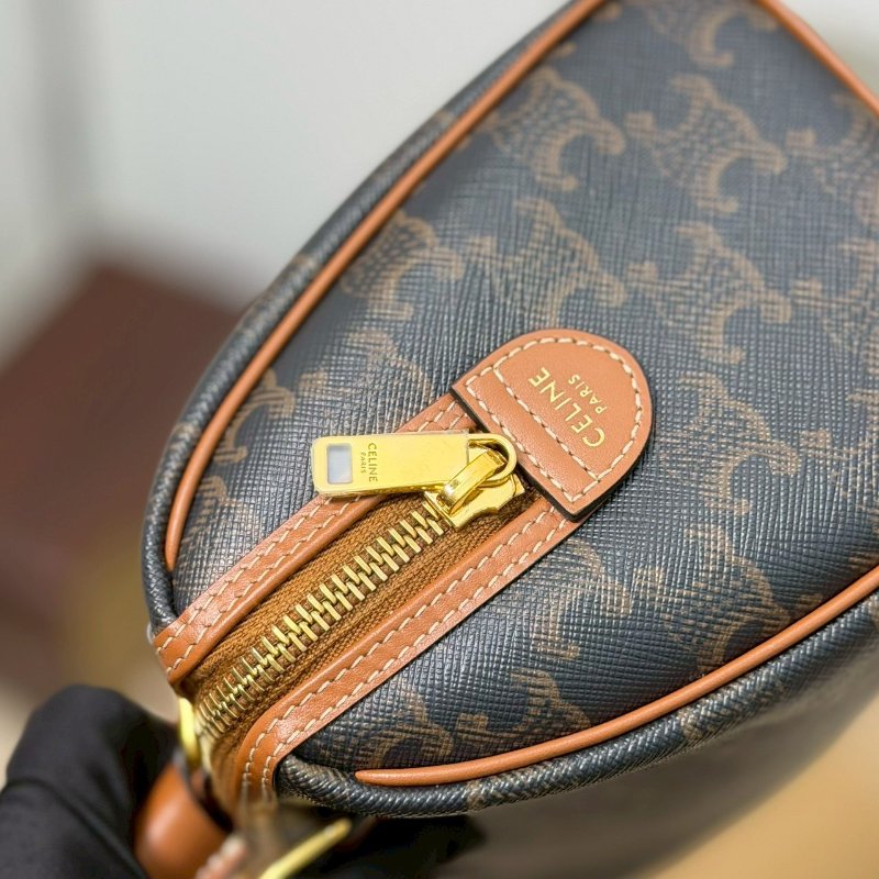 (全新離櫃品✨)🏷️Celine 瑟琳.Boston 老花波士頓-19