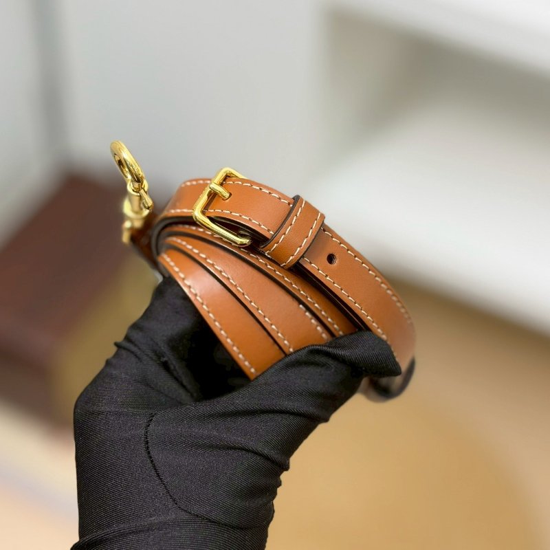 (全新離櫃品✨)🏷️Celine 瑟琳.Boston 老花波士頓-24