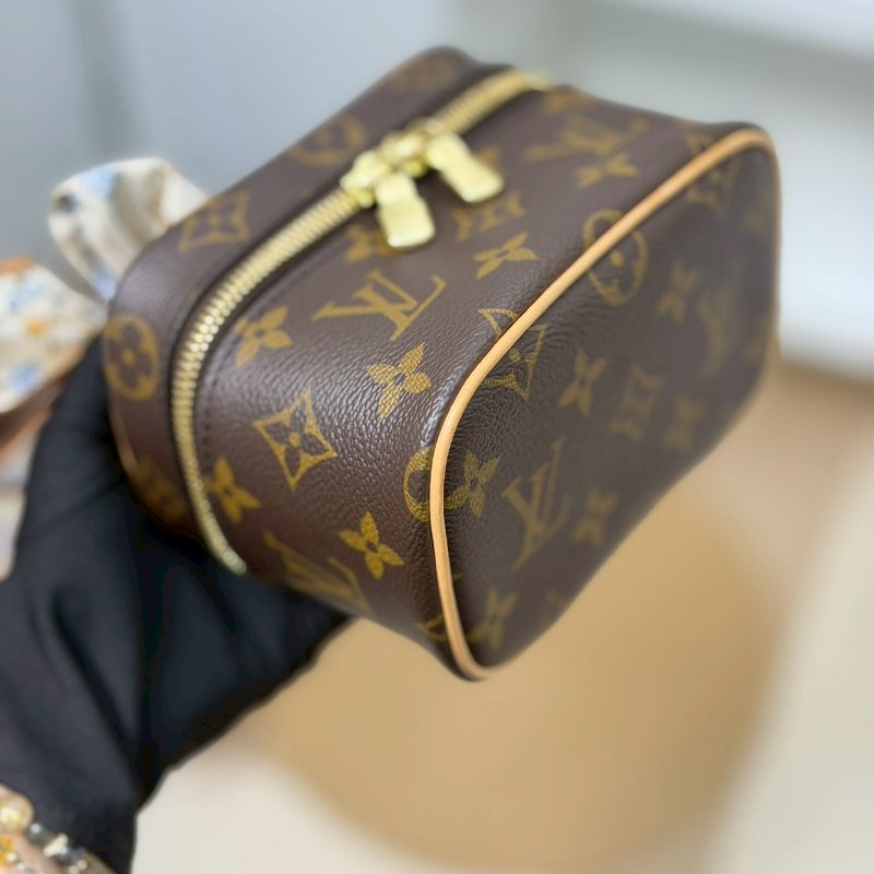 🏷️LV 路易威登．Nice Nano 化妝包 M44936/客人寄賣-4