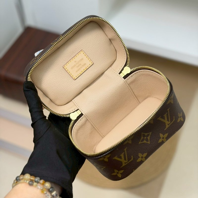 🏷️LV 路易威登．Nice Nano 化妝包 M44936/客人寄賣-17