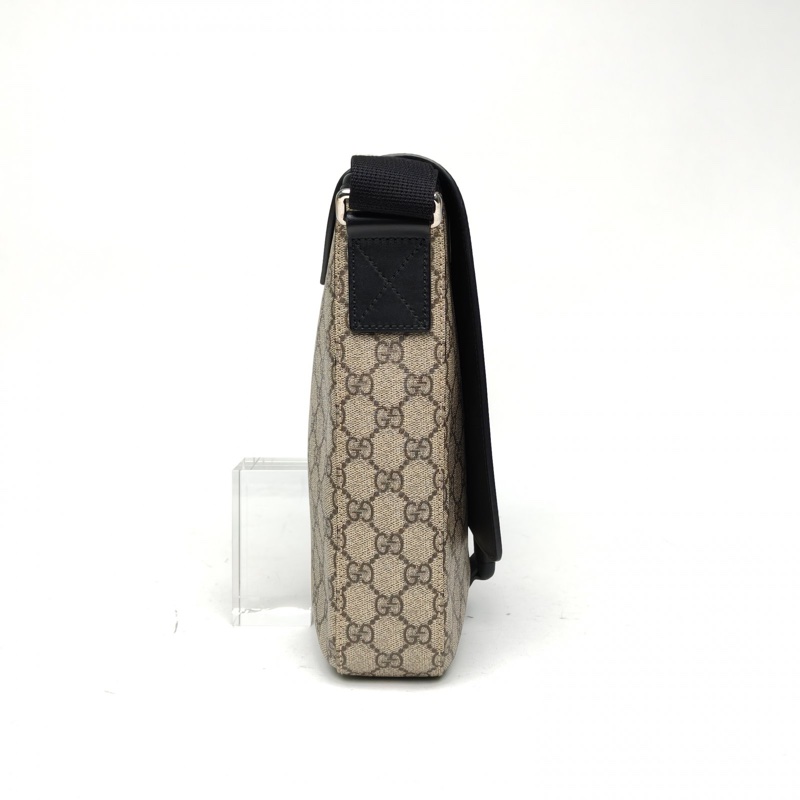 GUCCI 老花牛皮PVC銀扣經典雙G郵差包肩背包-1