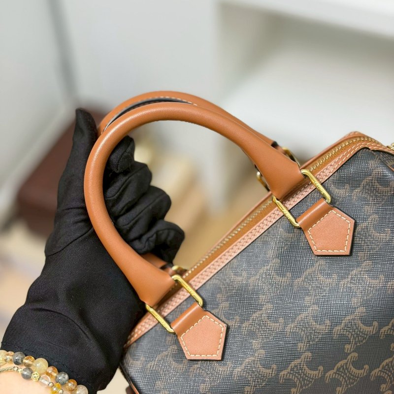 （全新離櫃品✨）🏷️Celine 瑟琳．Boston 老花波士頓 新款D扣-14