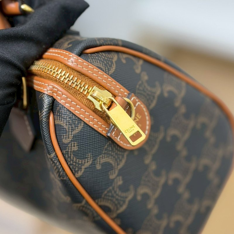 （全新離櫃品✨）🏷️Celine 瑟琳．Boston 老花波士頓 新款D扣-19