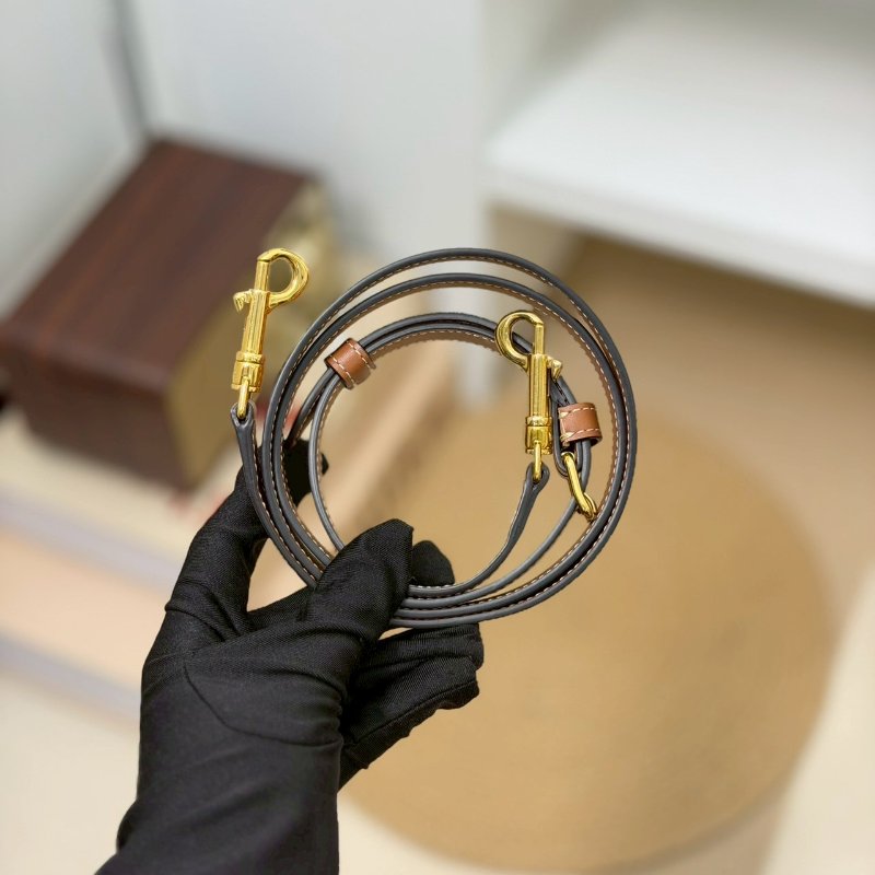 （全新離櫃品✨）🏷️Celine 瑟琳．Boston 老花波士頓 新款D扣-23