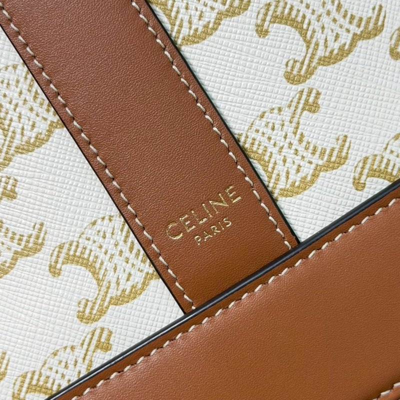 （迎接夏日的白色🌞）🏷️Celine 瑟琳．Triomphe 老花水桶包 小號/客人寄賣-14