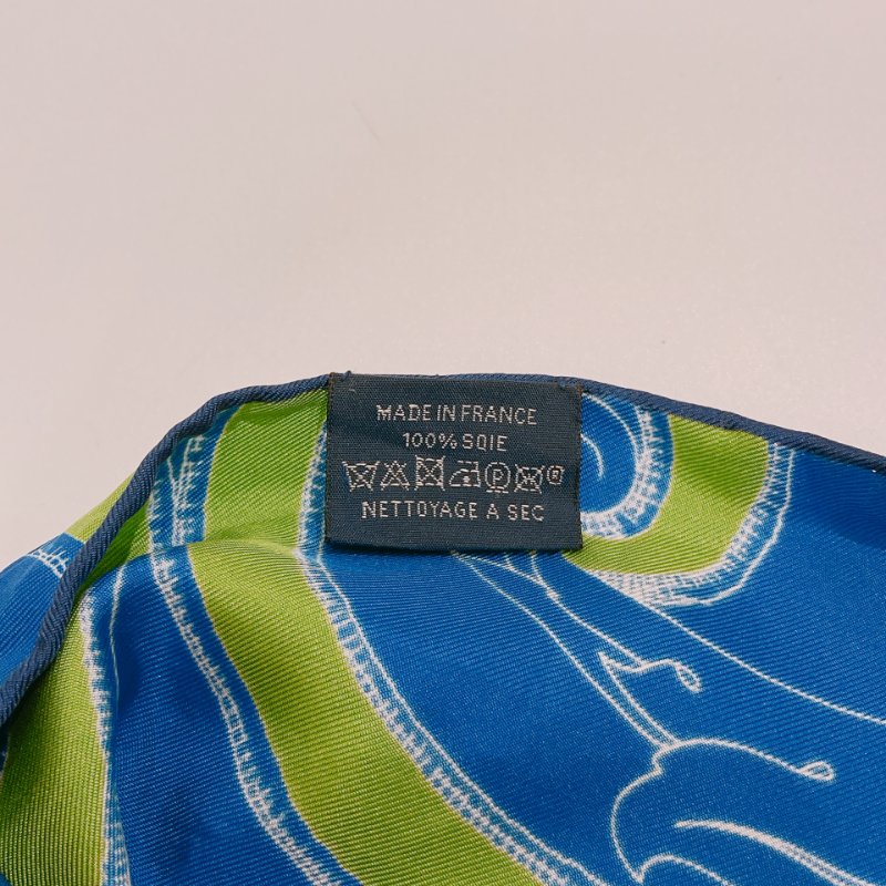 TW4772  Hermes 愛馬仕 maxi twilly 絲巾L'instruction du Roy Bayadere Silk Muffler Blue X Multi Colour-10