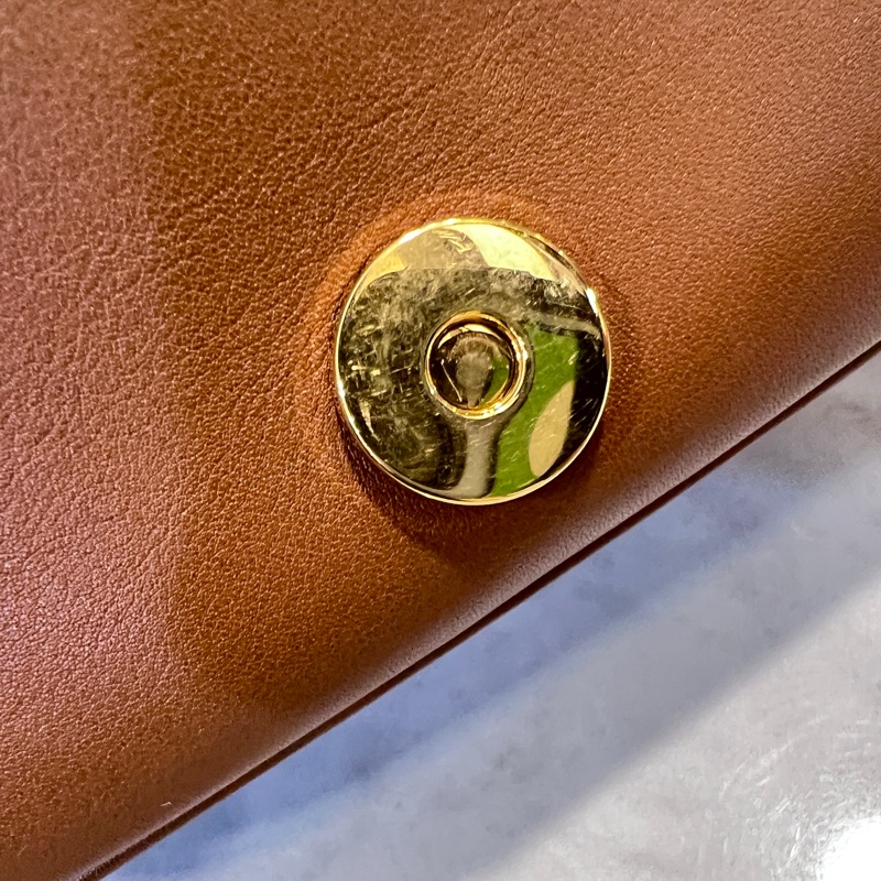 Gucci 棕色牛皮Blondie小號金釦下蓋磁釦肩斜背包-16