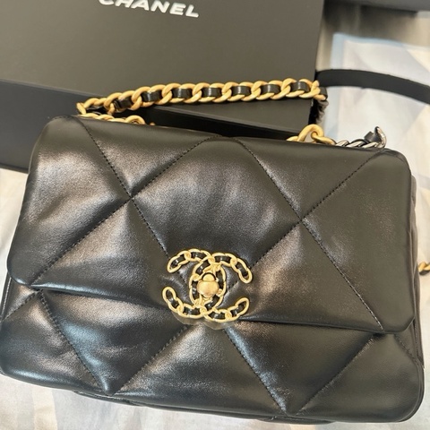 香奈兒19口蓋包/經典黑金 日本🇯🇵機場購證