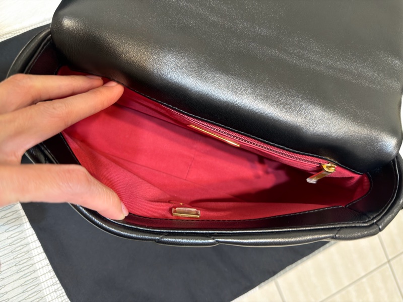 香奈兒19口蓋包/經典黑金 日本🇯🇵機場購證-16