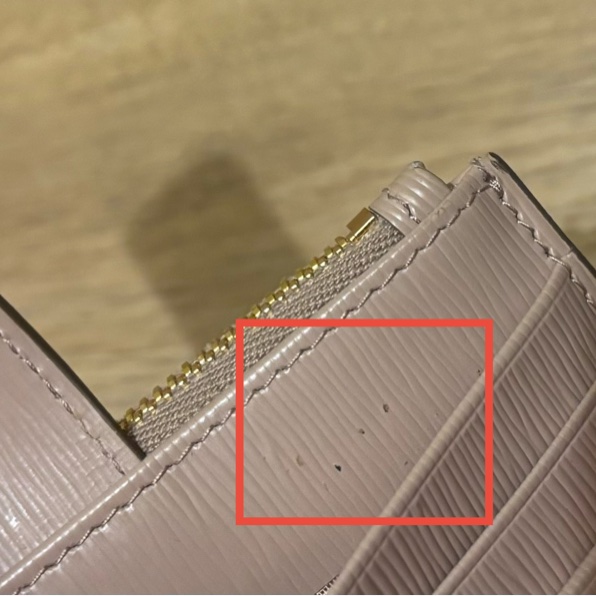 PRADA金字logo水波紋牛皮卡片零錢包-18