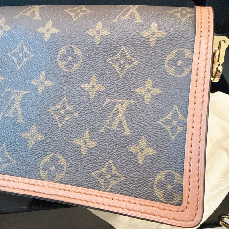 未拆膜✨Louis Vuitton✨Lv達芙尼Dauphine單肩包斜背包芯片款 小號-11