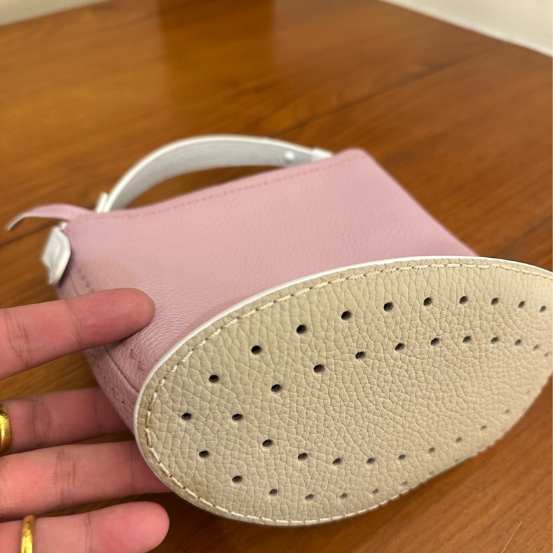 DELVAUX 暗粉皮革白邊手提水桶包 超美-8