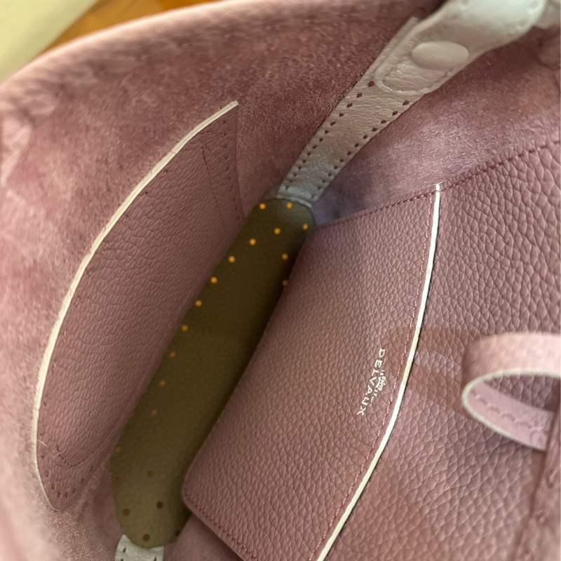 DELVAUX 暗粉皮革白邊手提水桶包 超美-13