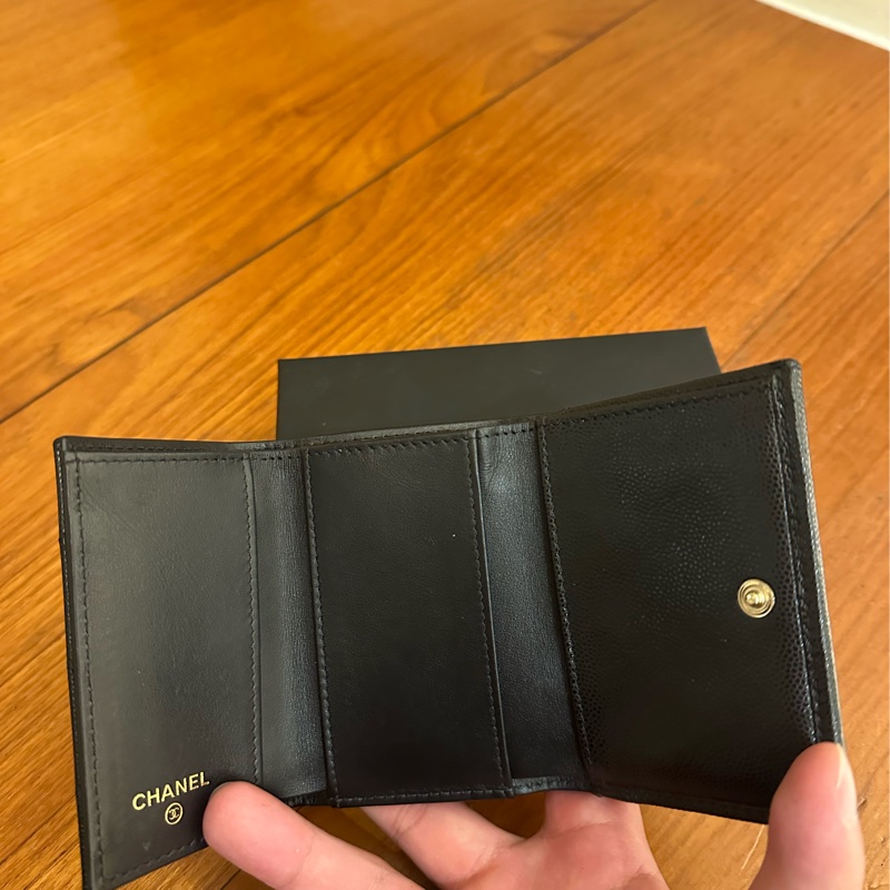 CHANEL 黑荔枝蛇鏈雙C雙面釦三折短夾-8