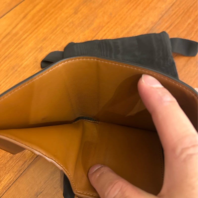 CELINE 凱旋門PVC經典釦式三折短夾-12