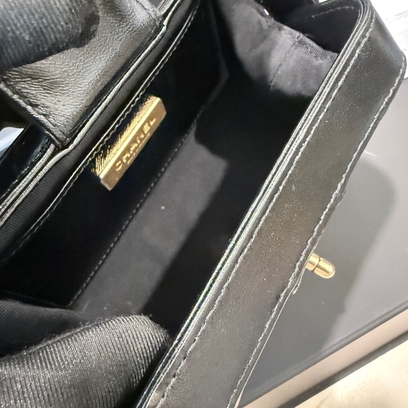 CHANEL✨2024A 菱格紋皮穿鏈手提包醫生包mini 芯片-25