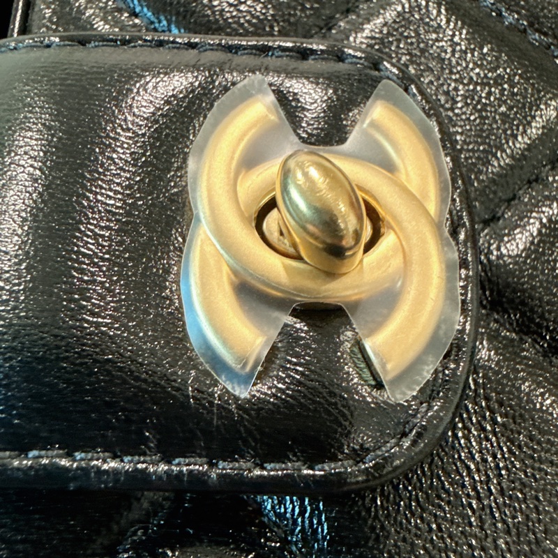 CHANEL✨2024A 菱格紋皮穿鏈手提包醫生包mini 芯片-37