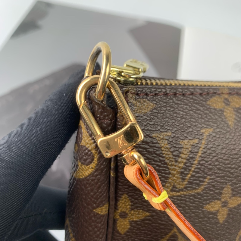 LV大麻將包 包況很水 甜甜價💰-8