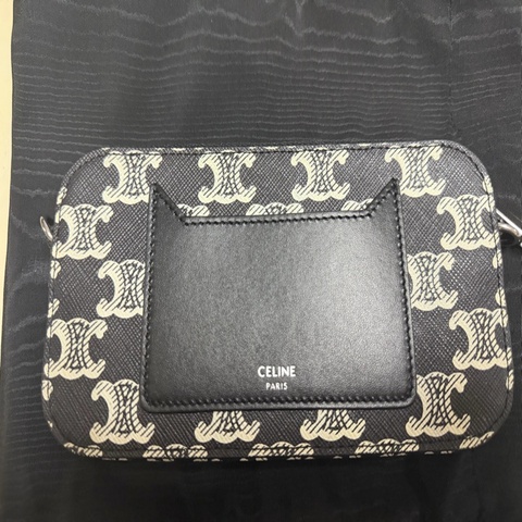 Celine 橫式斜背包