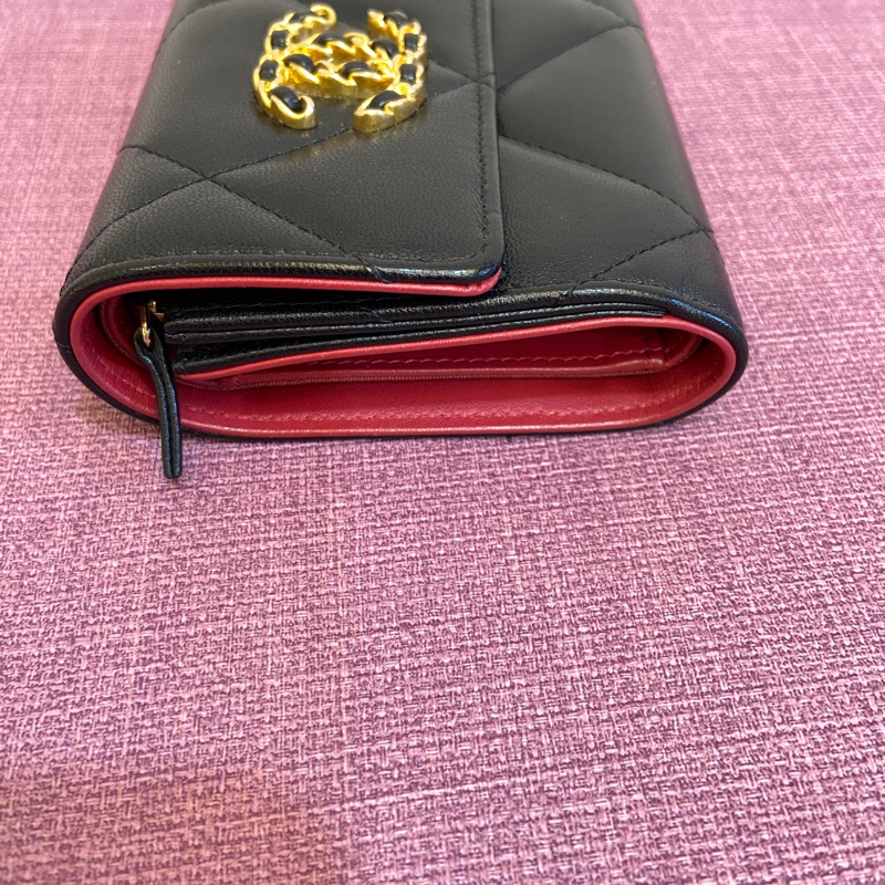 Chanel AP1064黑金羊皮19三折短夾-14