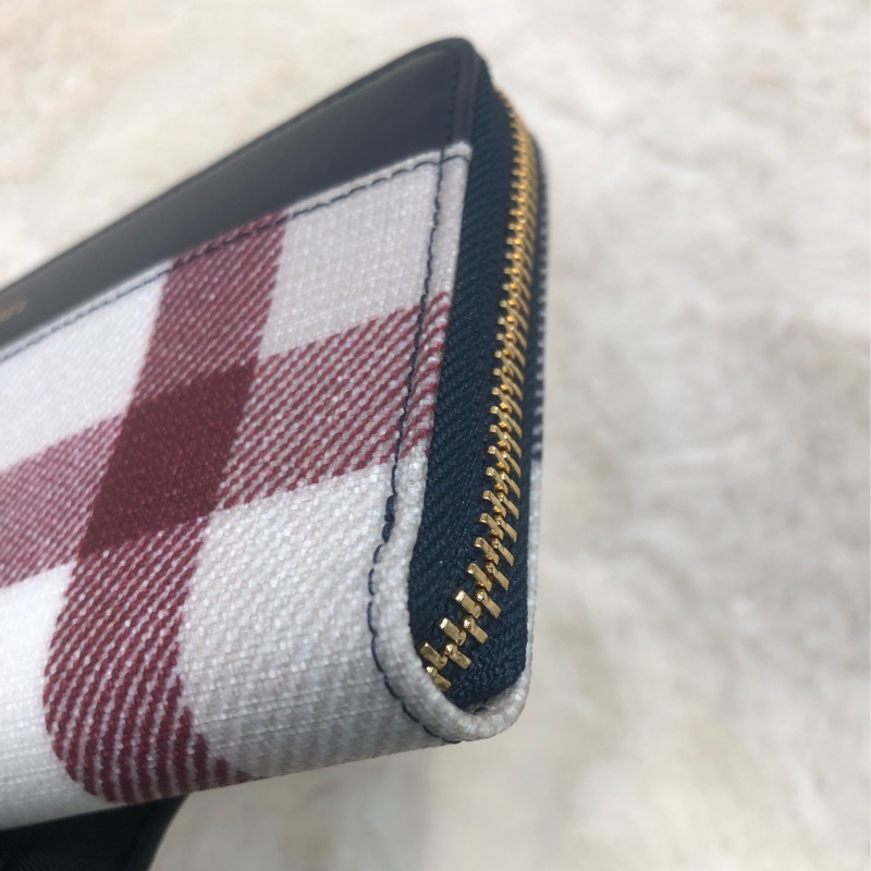 Burberry Blue Label 格仔拼藍色拉鍊長銀包 XB516-12