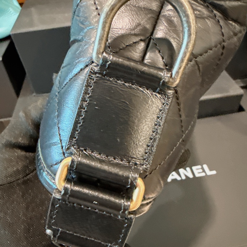 Chanel✨香奈兒流浪包 黑色小號 26開-29