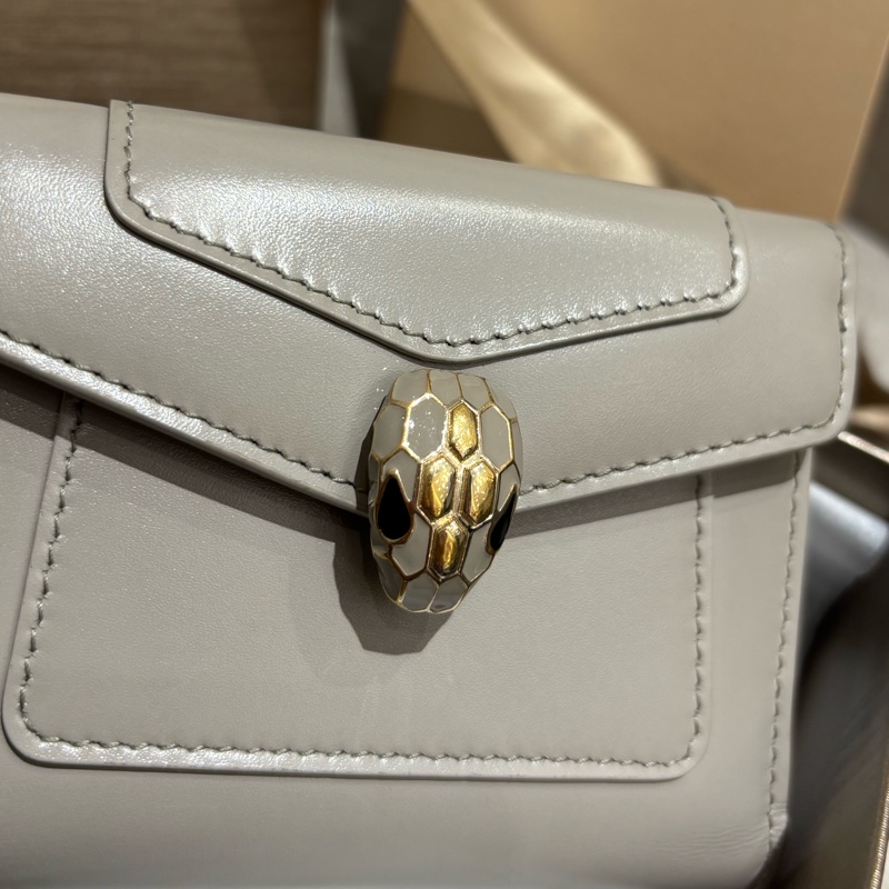 【✨大全配 專櫃購入$24600🇹🇼】  Bvlgari Serpenti Forever 系列 三折短夾-6