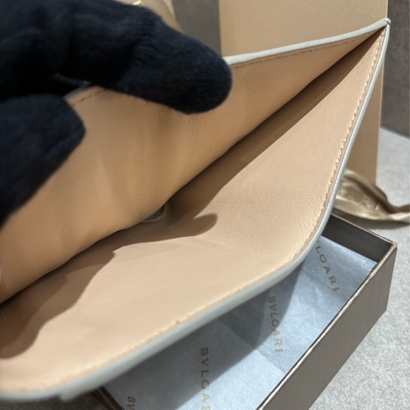 【✨大全配 專櫃購入$24600🇹🇼】  Bvlgari Serpenti Forever 系列 三折短夾-9