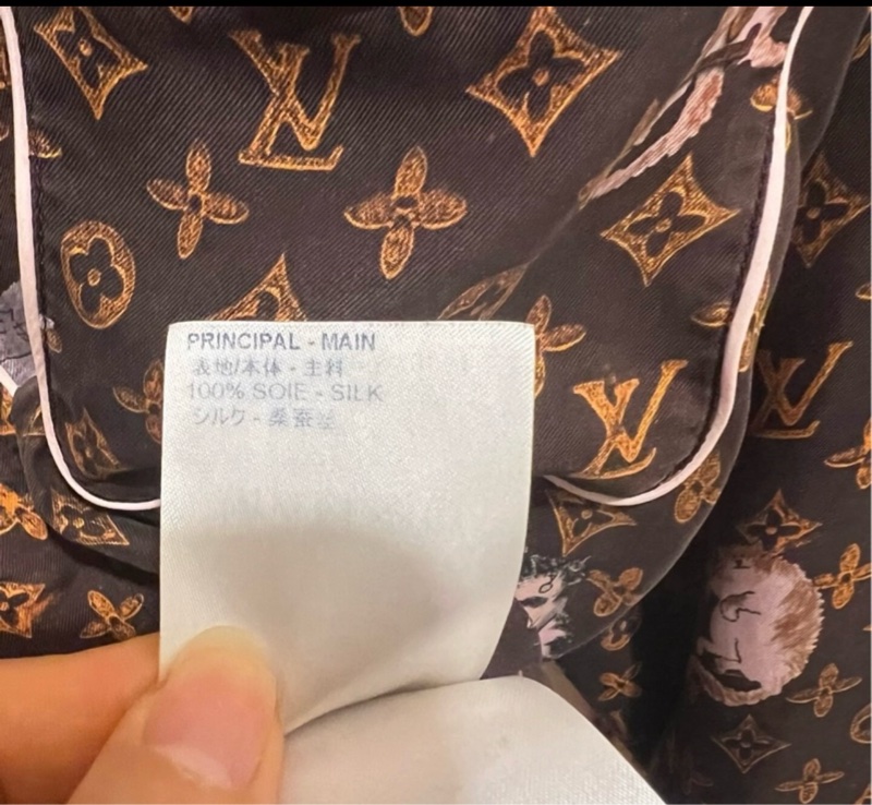 Lv真絲套裝34碼-4