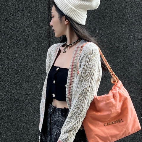 Chanel✨22bag 蜜桃粉粉橘色荔枝皮小號 購物包垃圾袋