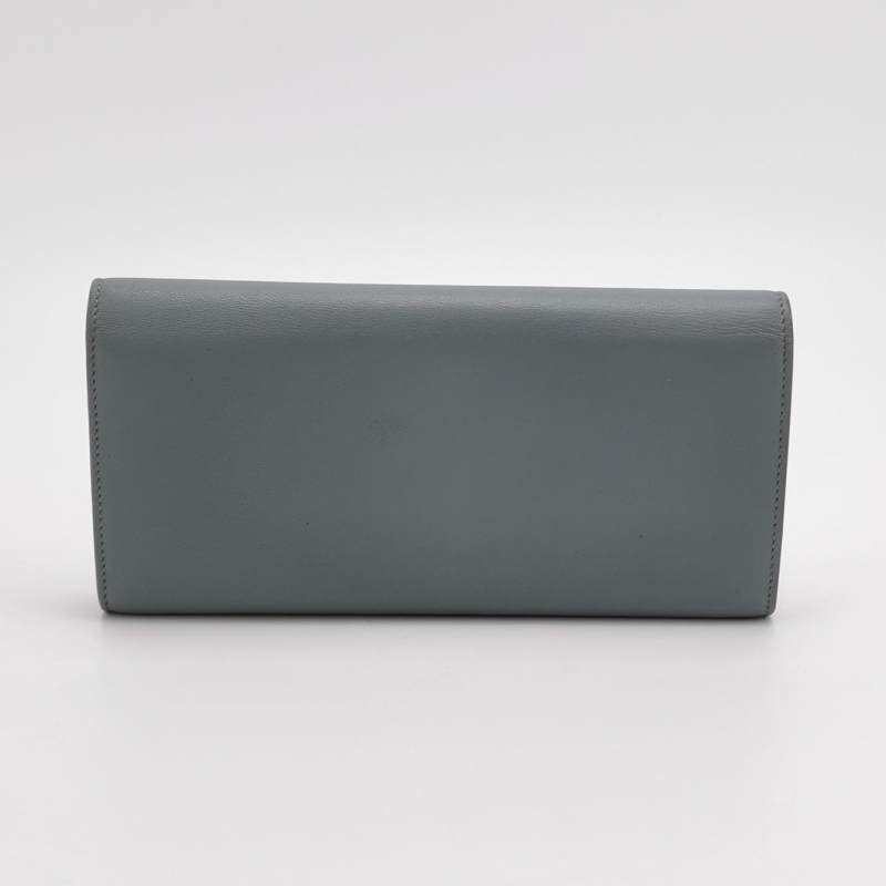 Celine牛皮純色字母Logo翻蓋錢包-3